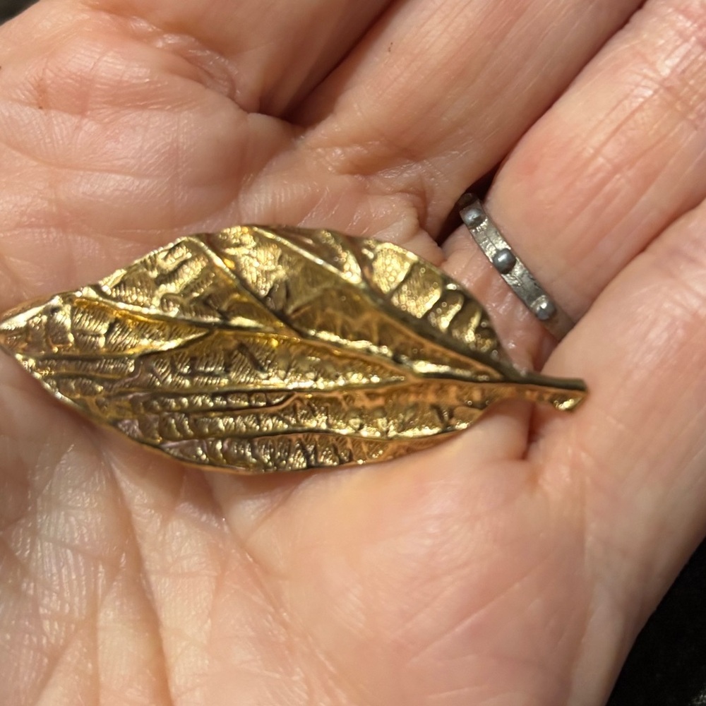 VINTAGE CHRISTIAN DIOR GERMANY GOLD PLATED TEXTURED LEAF BROOCH